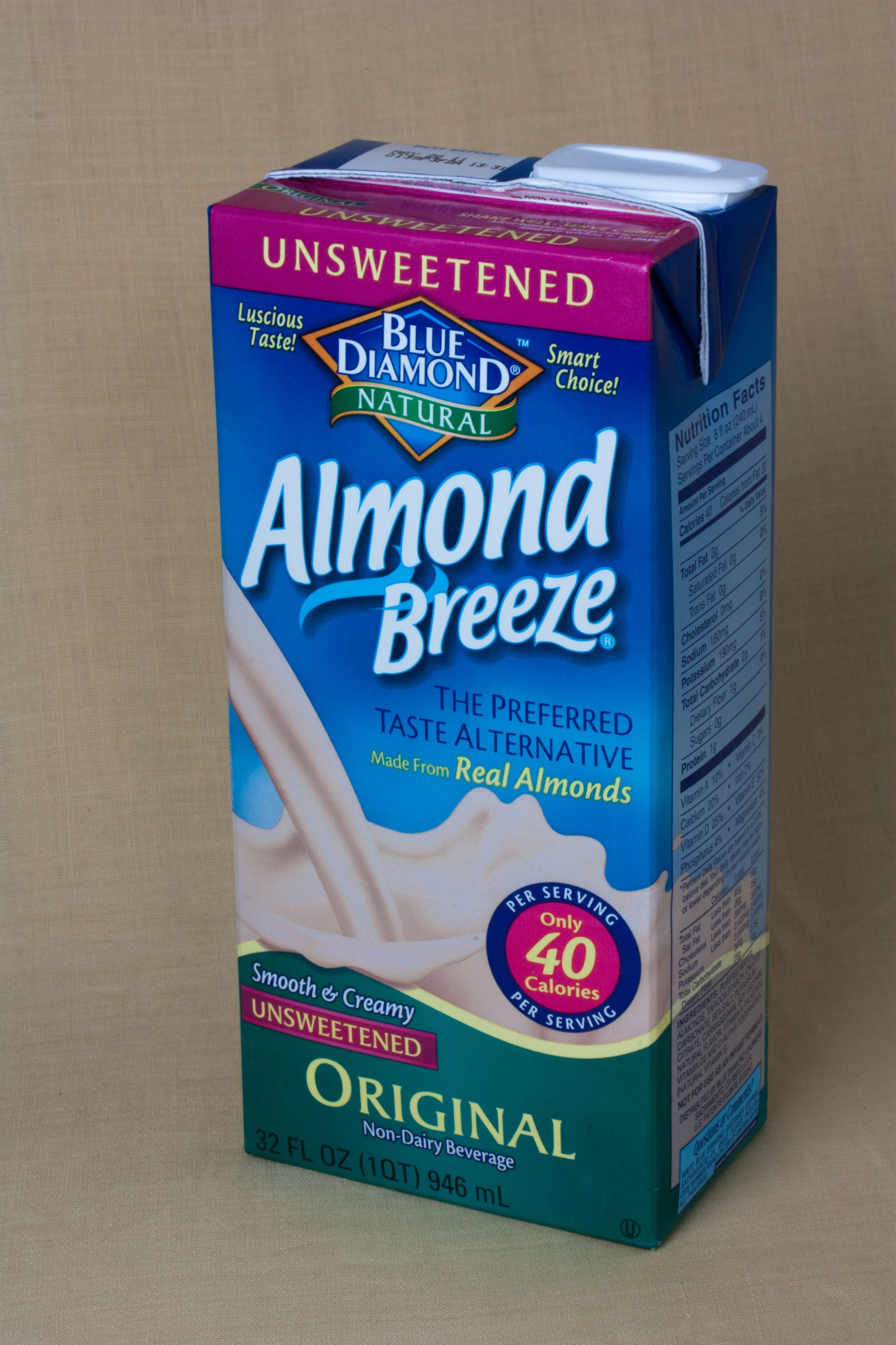 Almond Milk - The Light and Versatile Option (image credits: wikimedia)