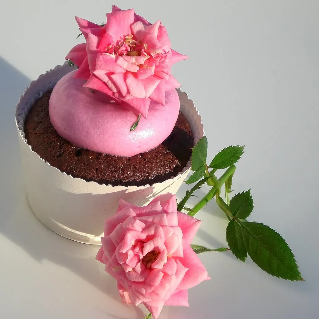 Libra: Rose Water Cake with Pink Ombré Frosting (Image Credits: Flickr)