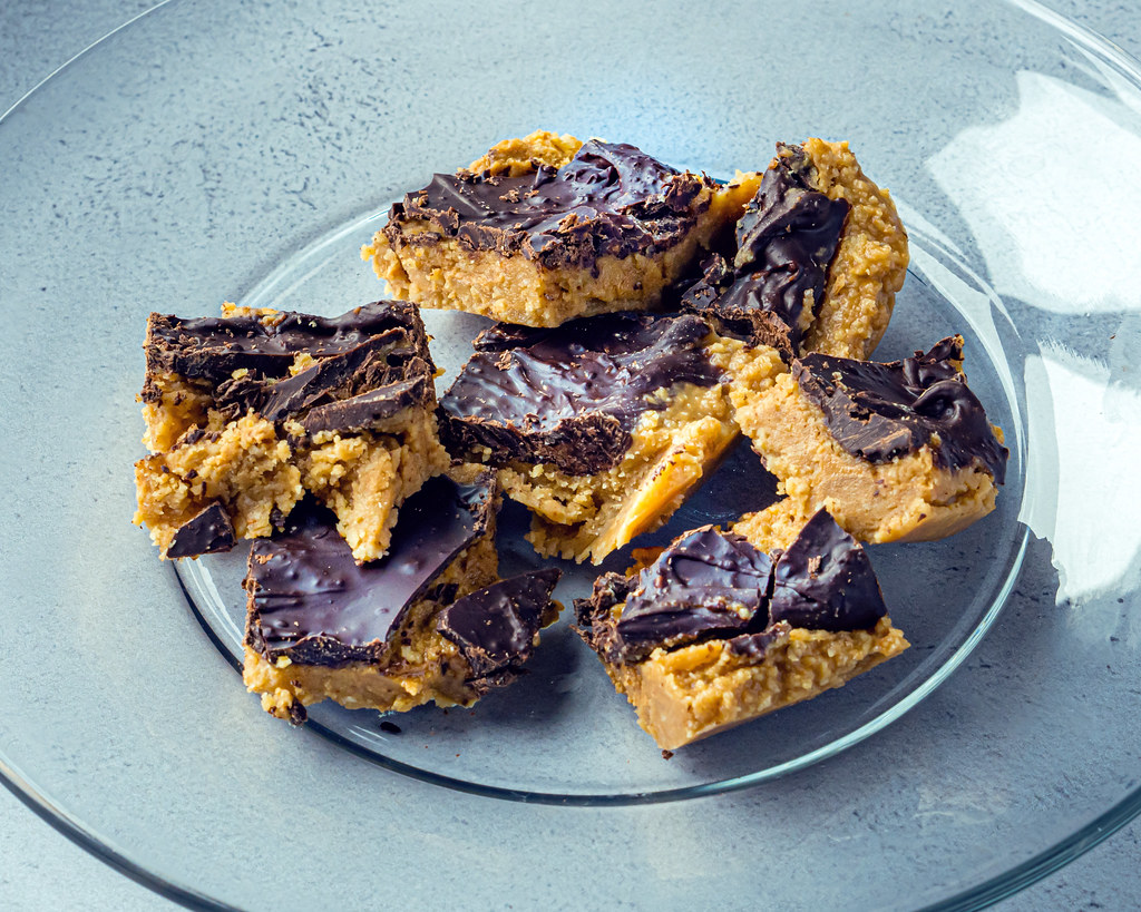 Pure Protein Bars: High Protein but Sugary (image credits: flickr)