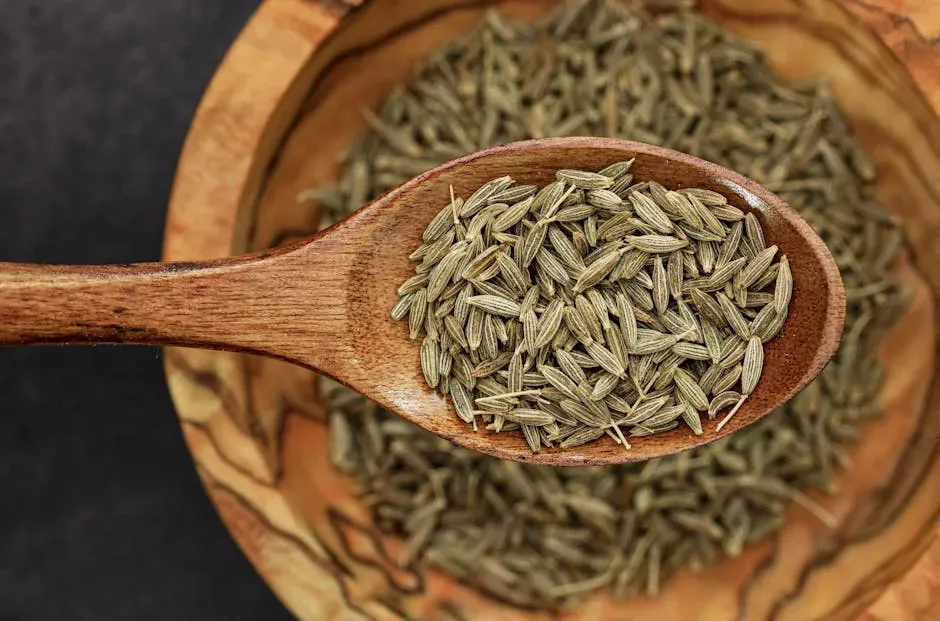 2. Cumin (Jeera): The Warm, Earthy Workhorse (Image Credits: Pexels)