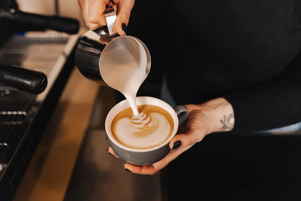 ✅ TRUST #1: The Flat White - A Barista's True Test (Image Credits: Flickr)