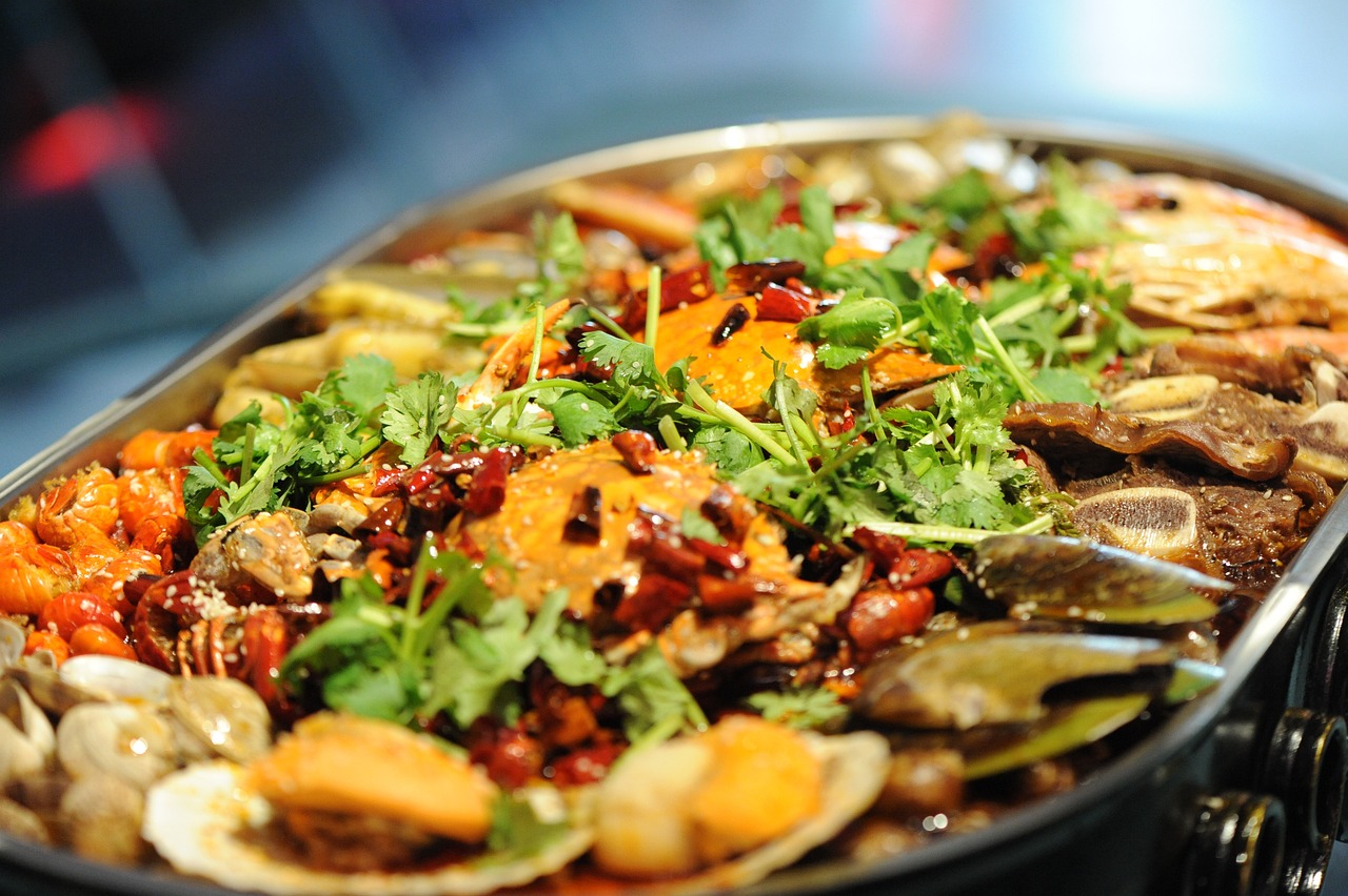 The Tradition of Clambakes (image credits: pixabay)