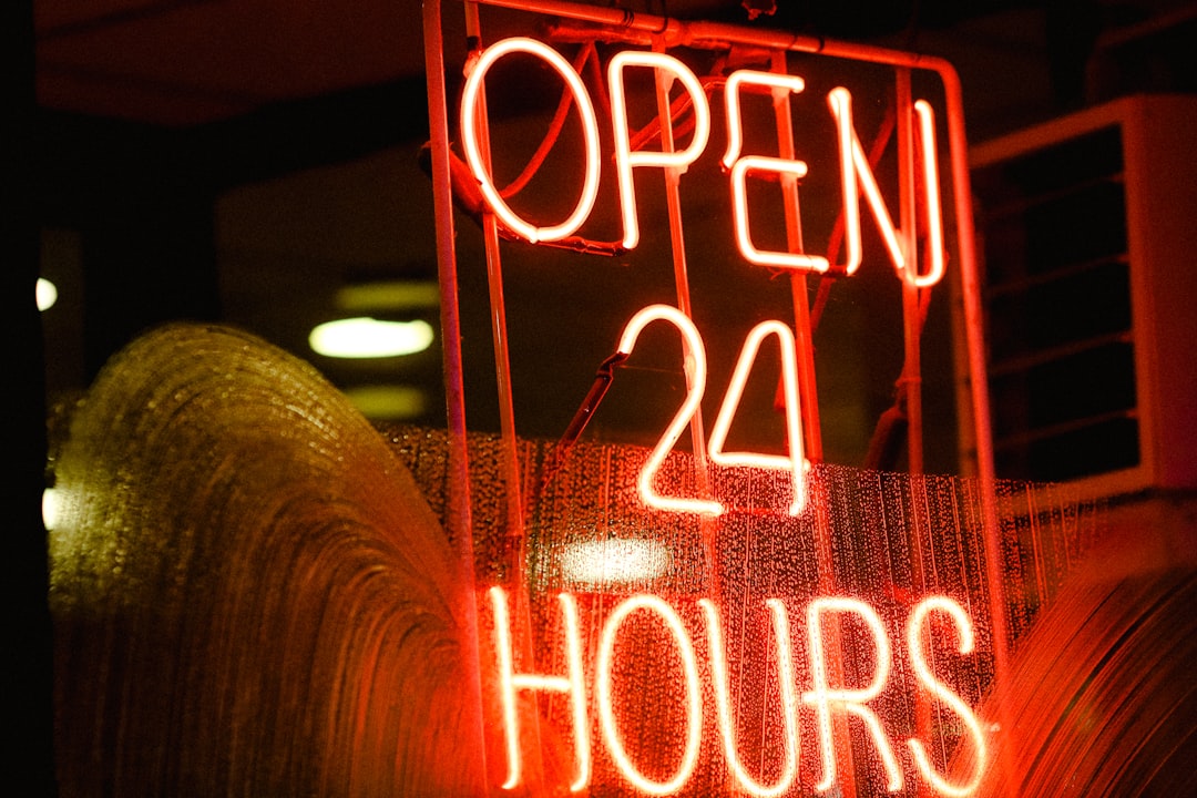 Limited-Time Offers Capitalize on Social Media Buzz (image credits: unsplash)