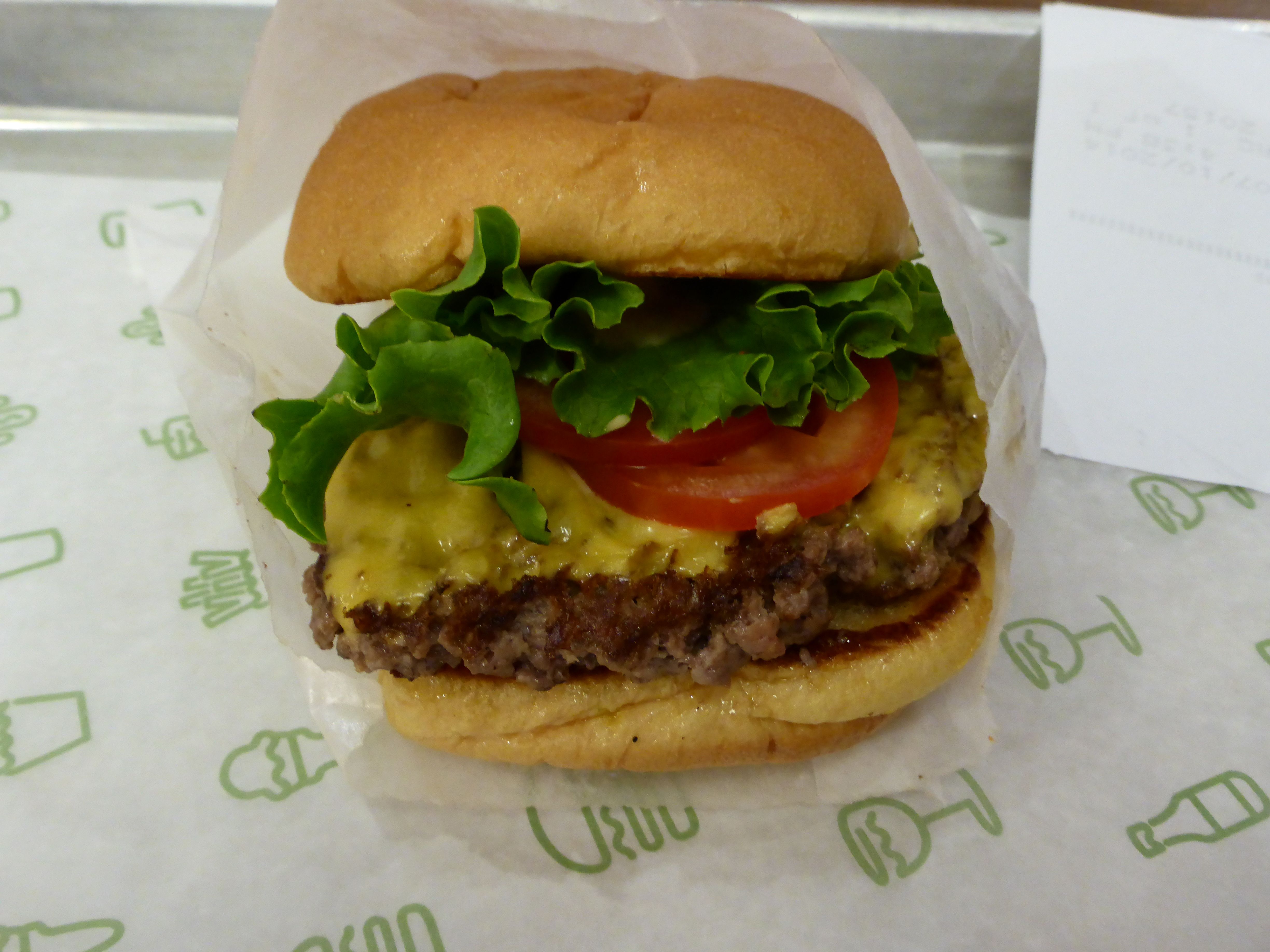 Shake Shack's Humane Beef Standards (image credits: By MartinThoma, CC0, https://commons.wikimedia.org/w/index.php?curid=33970917)