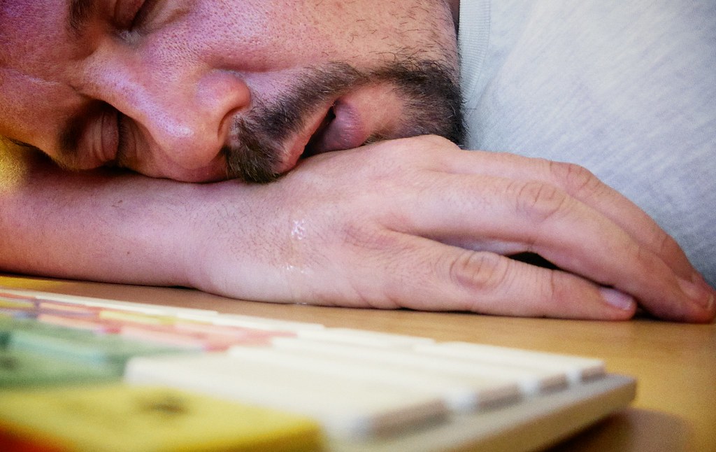 The Dreaded 3 PM Crash That Ruins Your Day (image credits: flickr)