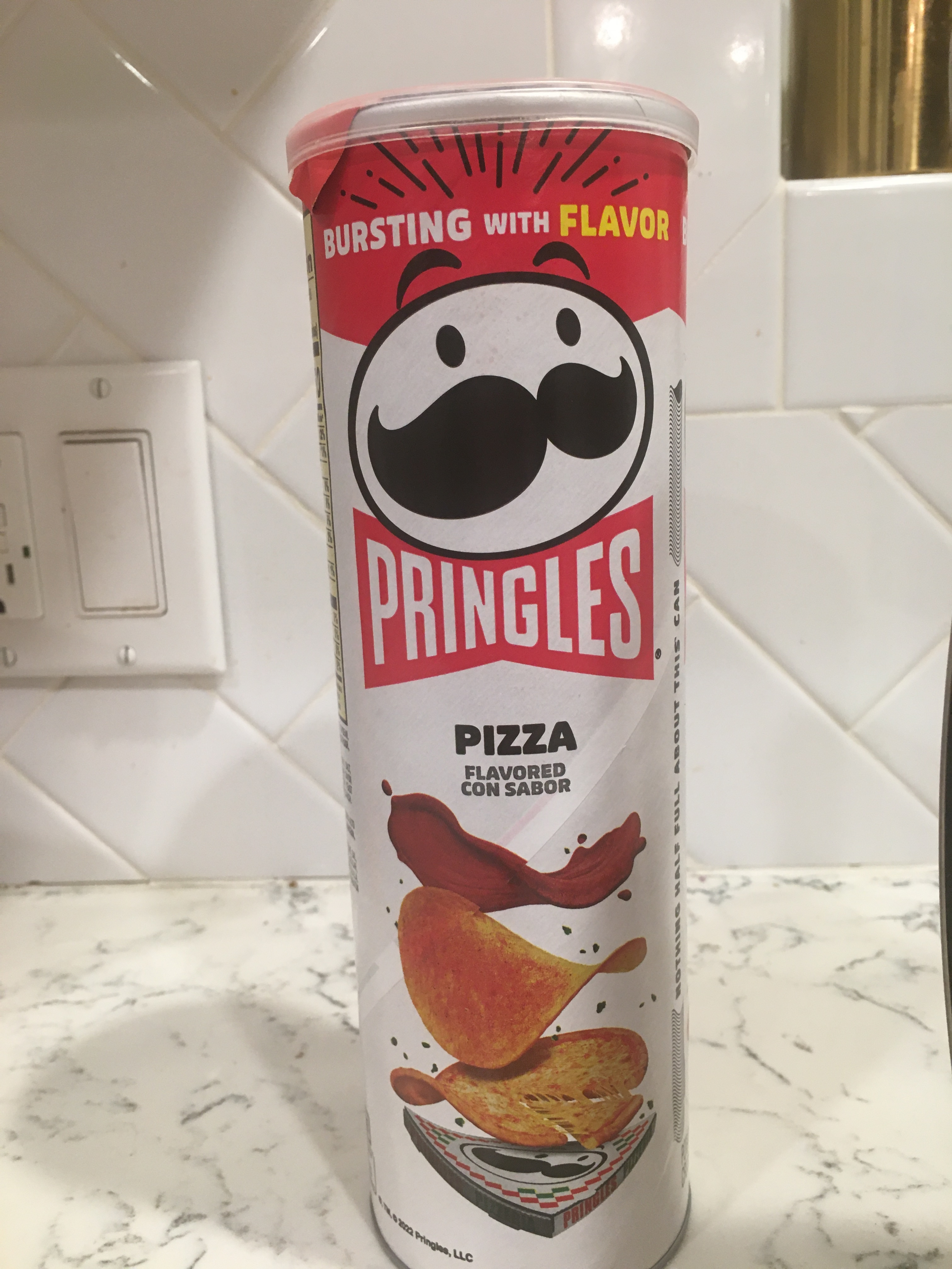 Pringles: The Stackable Snack Under Pressure (image credits: wikimedia)