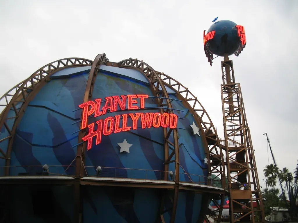 Planet Hollywood: Hollywood Glitz Hiding Lackluster Plates (Image Credits: Wikimedia)