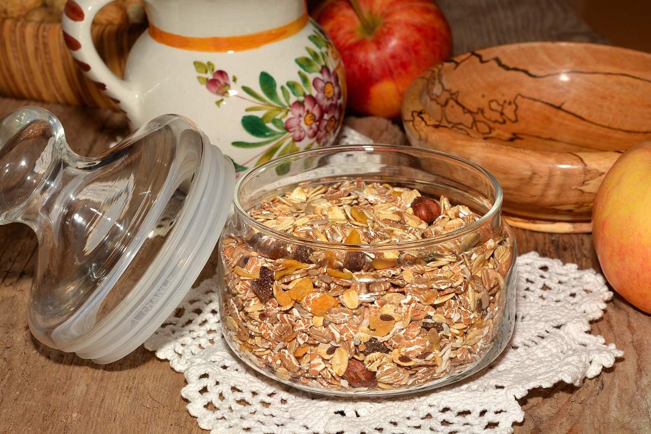 3. Oats: The Cholesterol-Lowering Grain (image credits: pixabay)