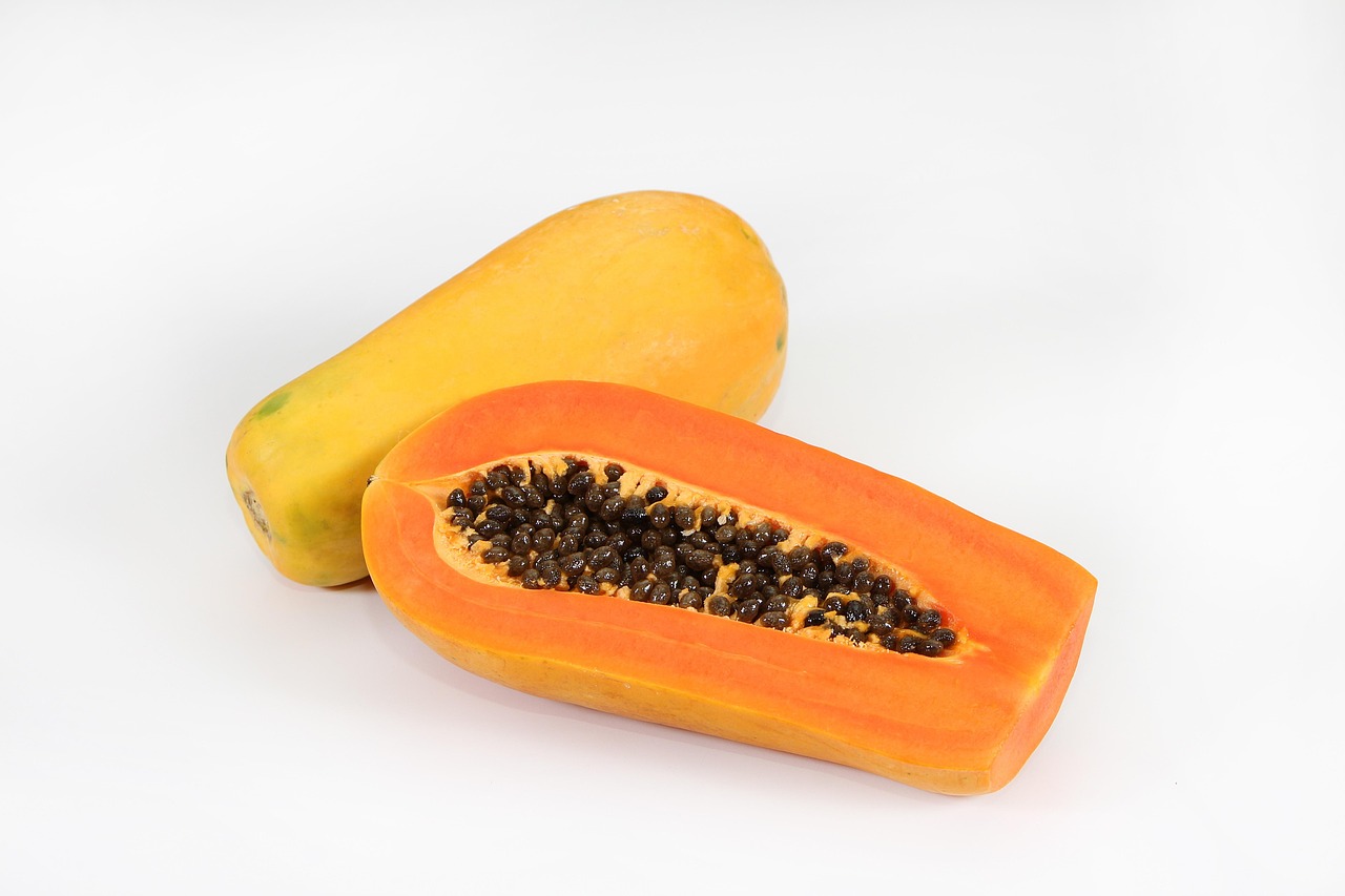 Papaya: Nature’s Gentle Exfoliator (image credits: pixabay)