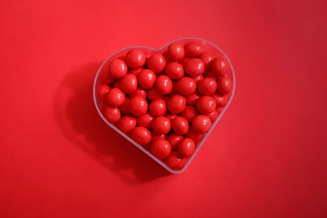 2. Red Dye No. 3 in Candies and Snacks (Image Credits: Unsplash)