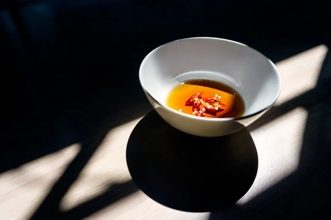 Chili Oil and Finishing Olive Oil: The Final Drizzle That Changes Everything (Image Credits: Unsplash)