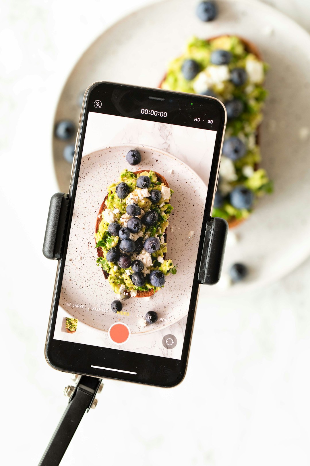 AI-Generated Menu Creation Is Losing Its Novelty (Image Credits: Unsplash)
