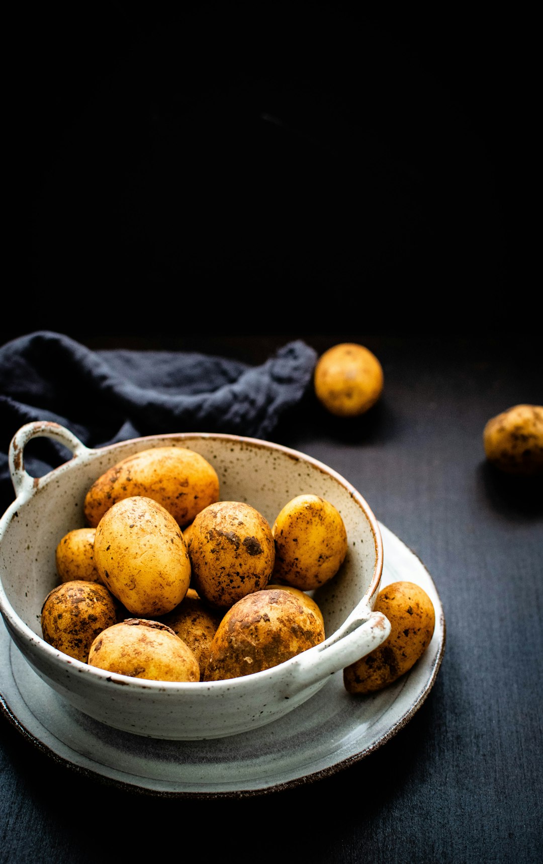 Potatoes: The Underground Troublemakers (image credits: unsplash)