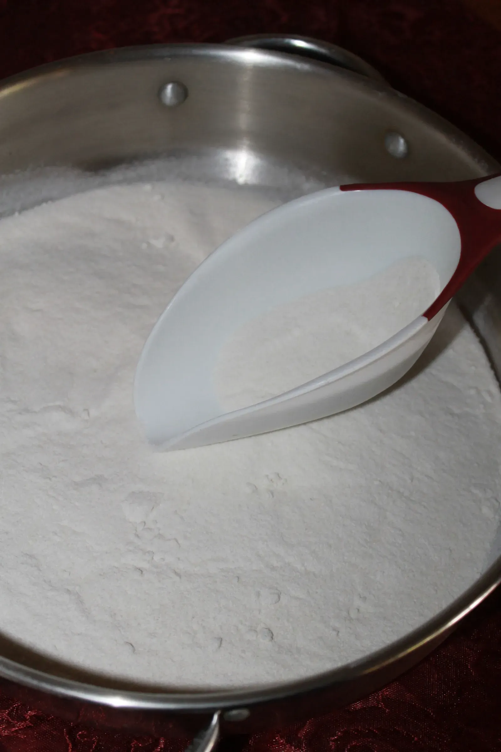You're Dusting with the Wrong Flour (Image Credits: Wikimedia)