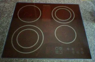1. The LG Induction Range: The Quiet Overachiever Nobody Saw Coming (Image Credits: Wikimedia)