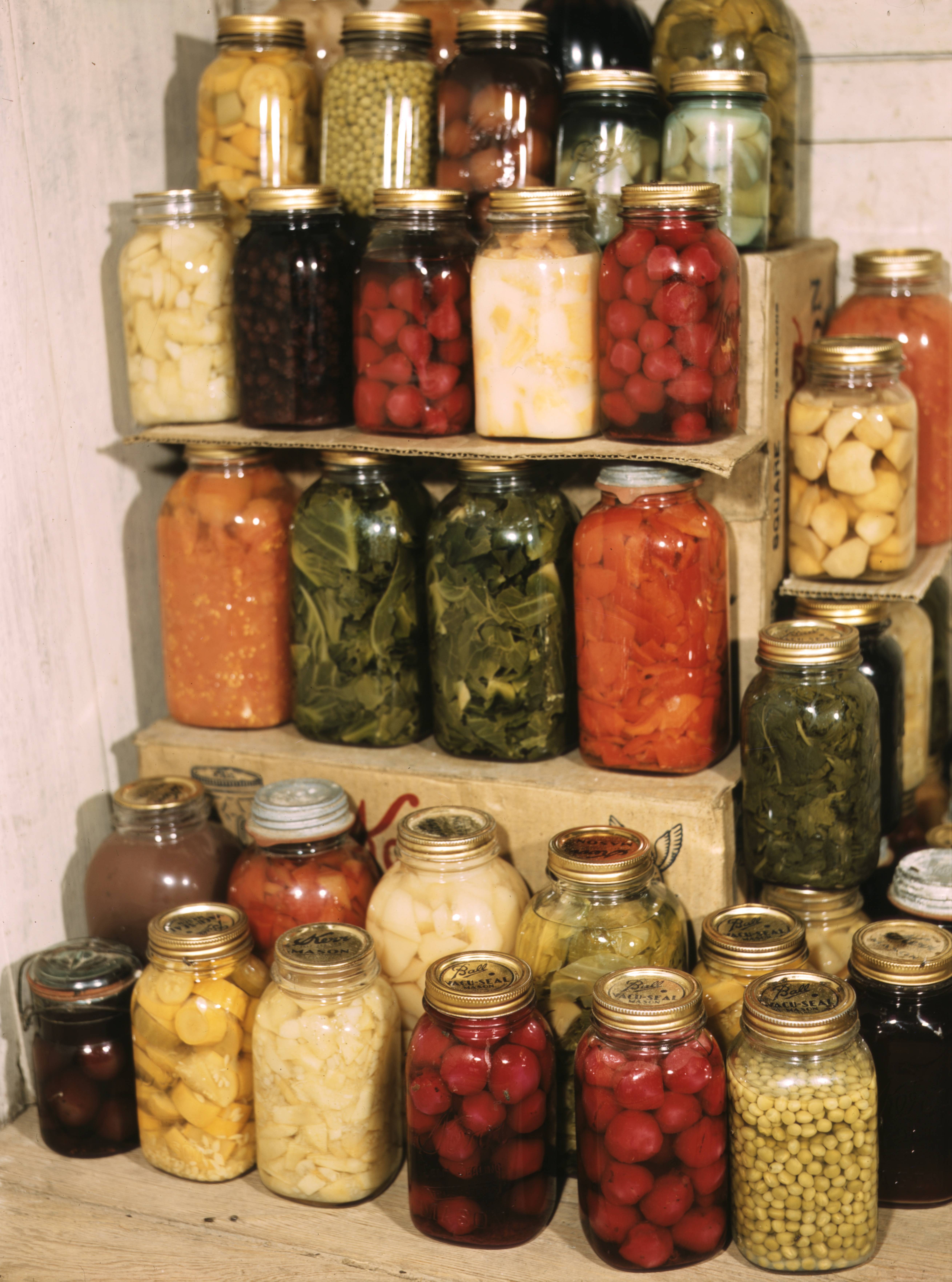 Proper Food Storage (image credits: wikimedia)