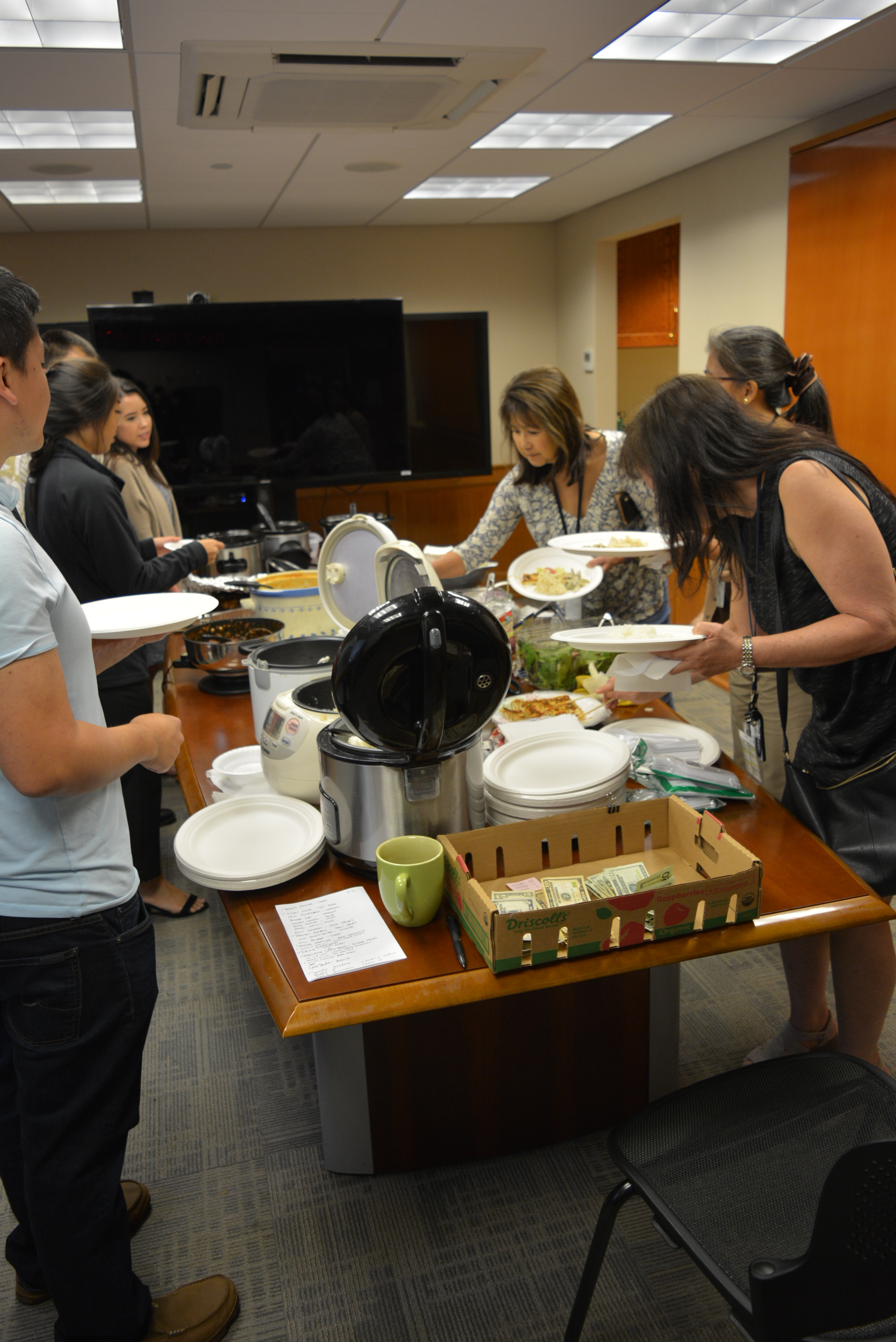 The Legacy of the Roosevelt Holiday Feast (image credits: wikimedia)