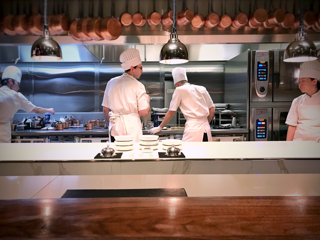 Community Kitchens: Breaking Down Isolation Barriers (Image Credits: Flickr)