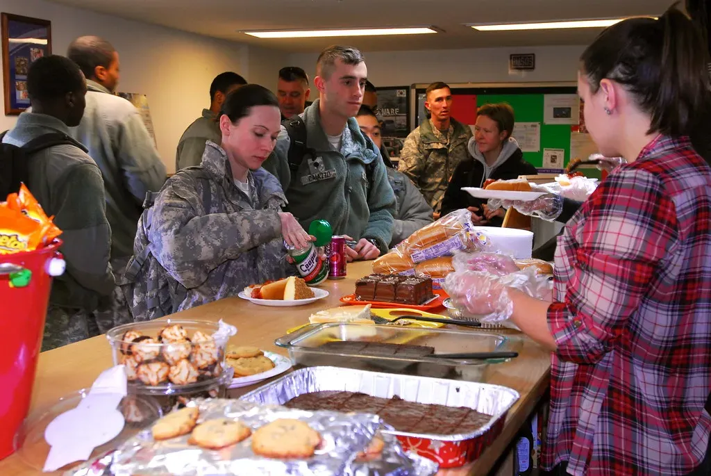 5. Selection Has Shrunk Even at Surviving Buffets (Image Credits: Flickr)