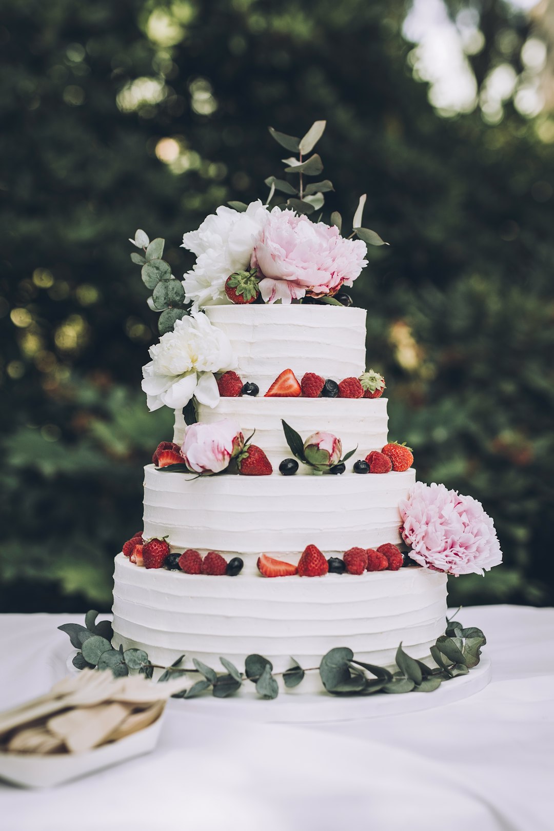 The Economics of Elaborate Wedding Cakes (image credits: unsplash)