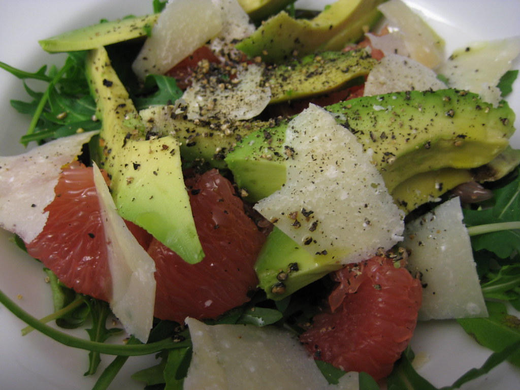 Quick Salad Solutions That Actually Satisfy (image credits: flickr)