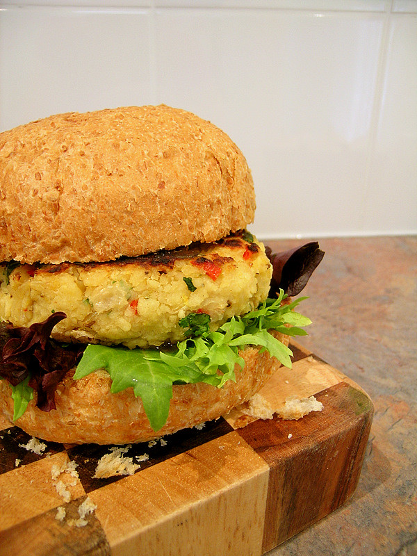 Expanding the Fresh Food Philosophy to Other Menu Items (image credits: flickr)