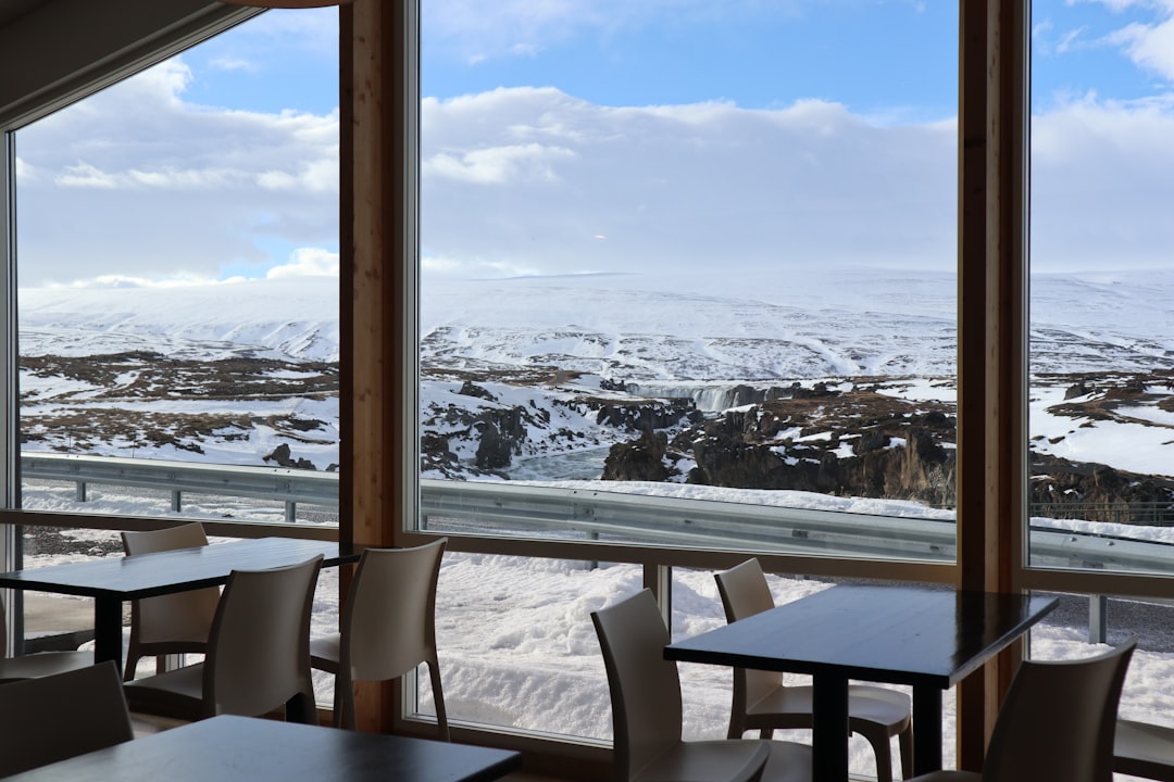 Iceland: Nordic Innovation in Isolated Splendor (Image Credits: Unsplash)