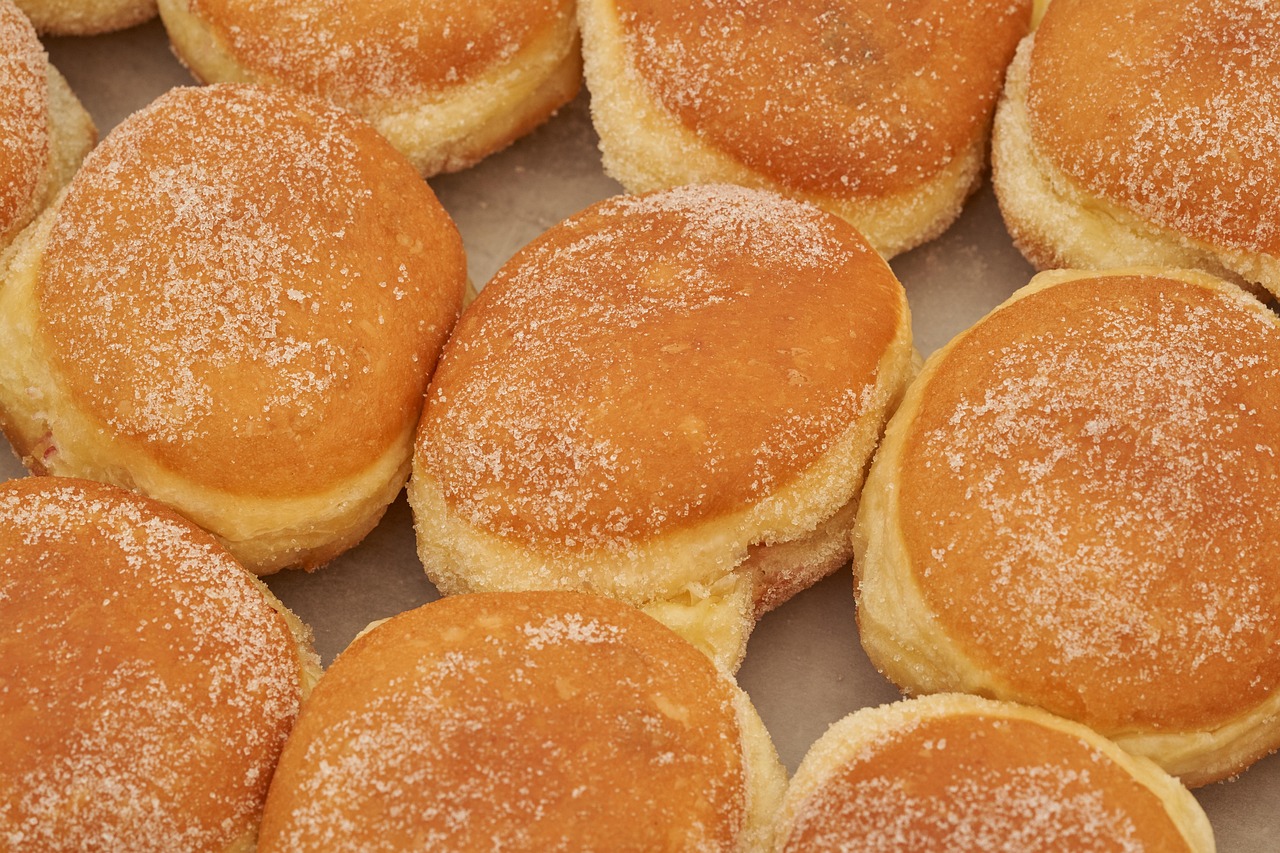 Donuts Create Sweet Morning Rituals (image credits: pixabay)