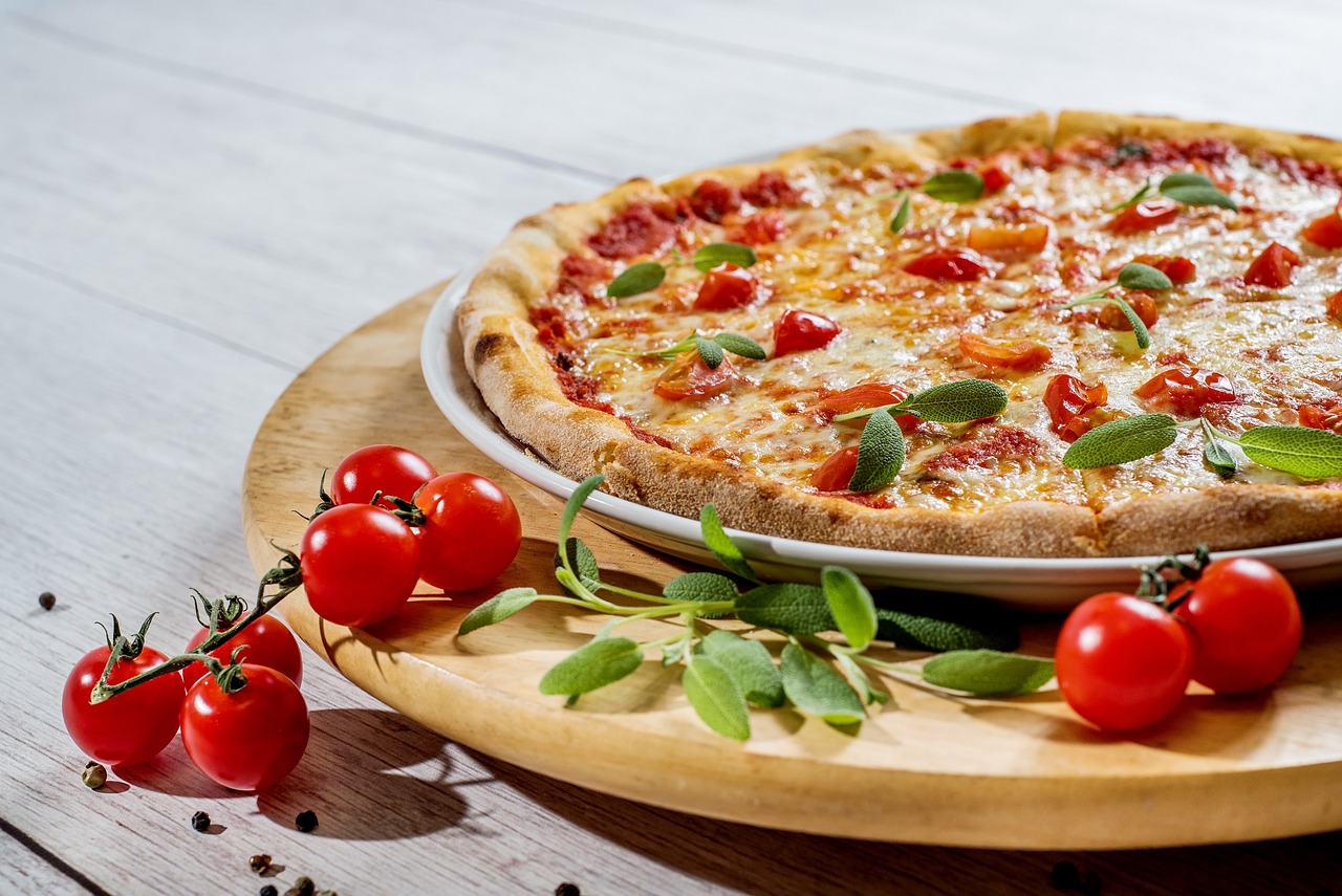 Top Your Pizza with Greens (image credits: pixabay)