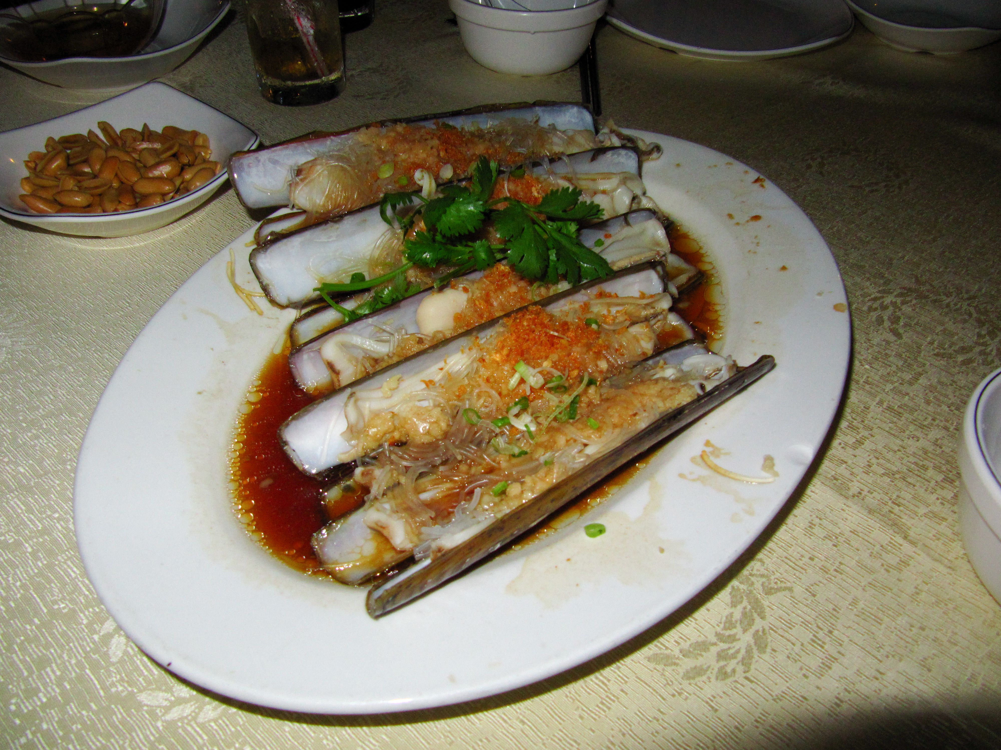 Razor Clams: The Iron-Rich Bivalve (image credits: wikimedia)