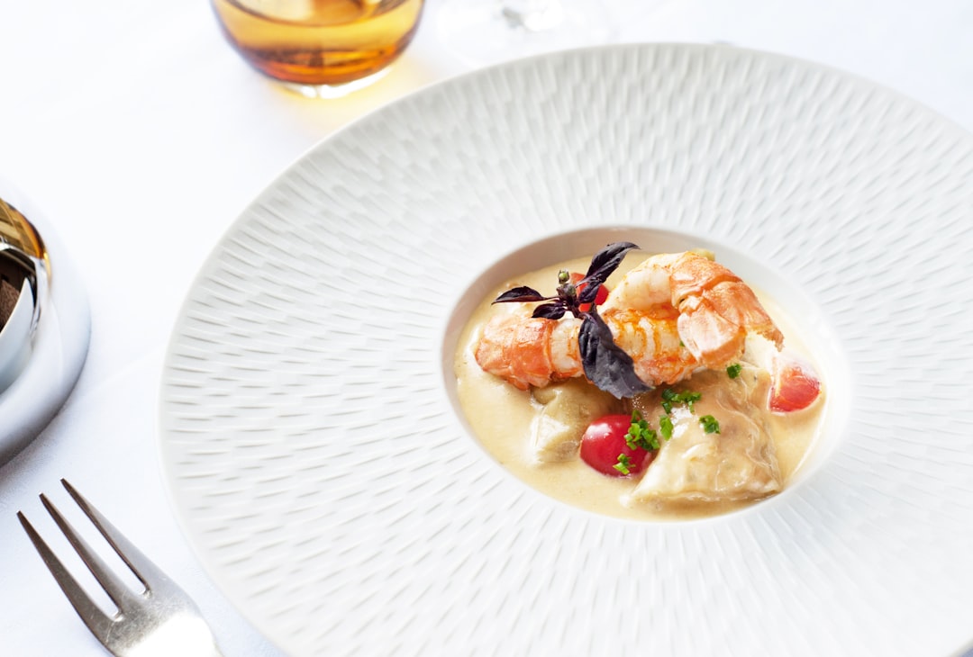 Dining Out: A Costly Experience (image credits: unsplash)