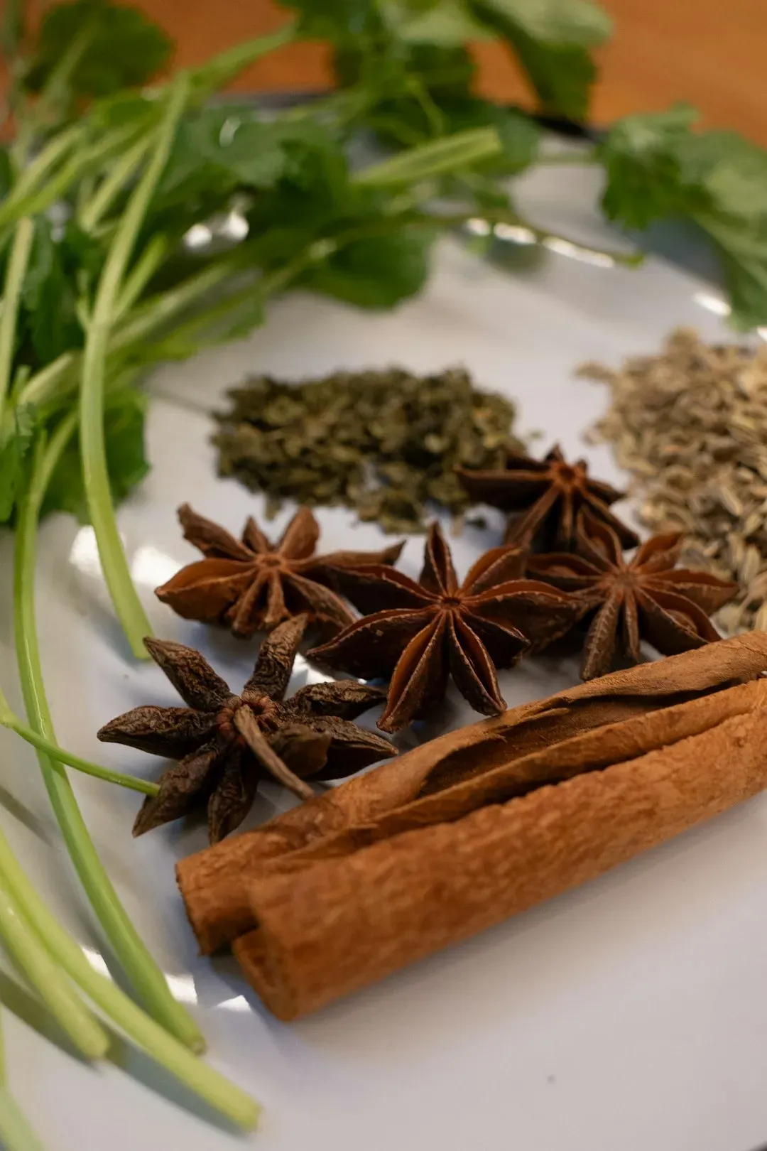 8. Herbs and Spices Must Be Added at the Right Moment (Image Credits: Unsplash)