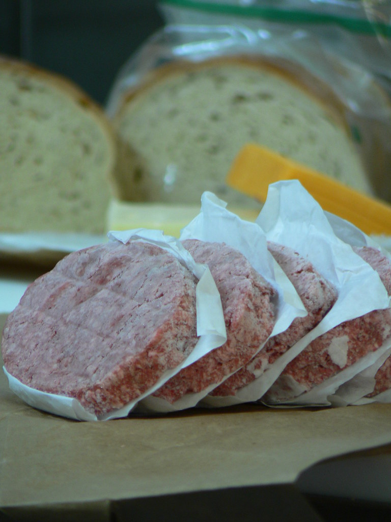 The Chains That Still Rely on Frozen Beef (image credits: flickr)