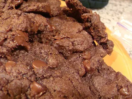 4. Bread Flour Unlocks the Chewy Cookie (t-dubisme, Flickr, CC BY 2.0)