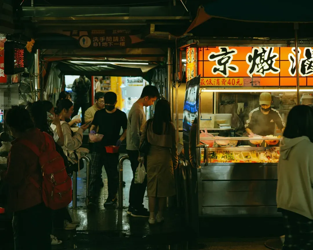 Taiwan: Night Markets With Unexpected Safety Credentials (Image Credits: Unsplash)