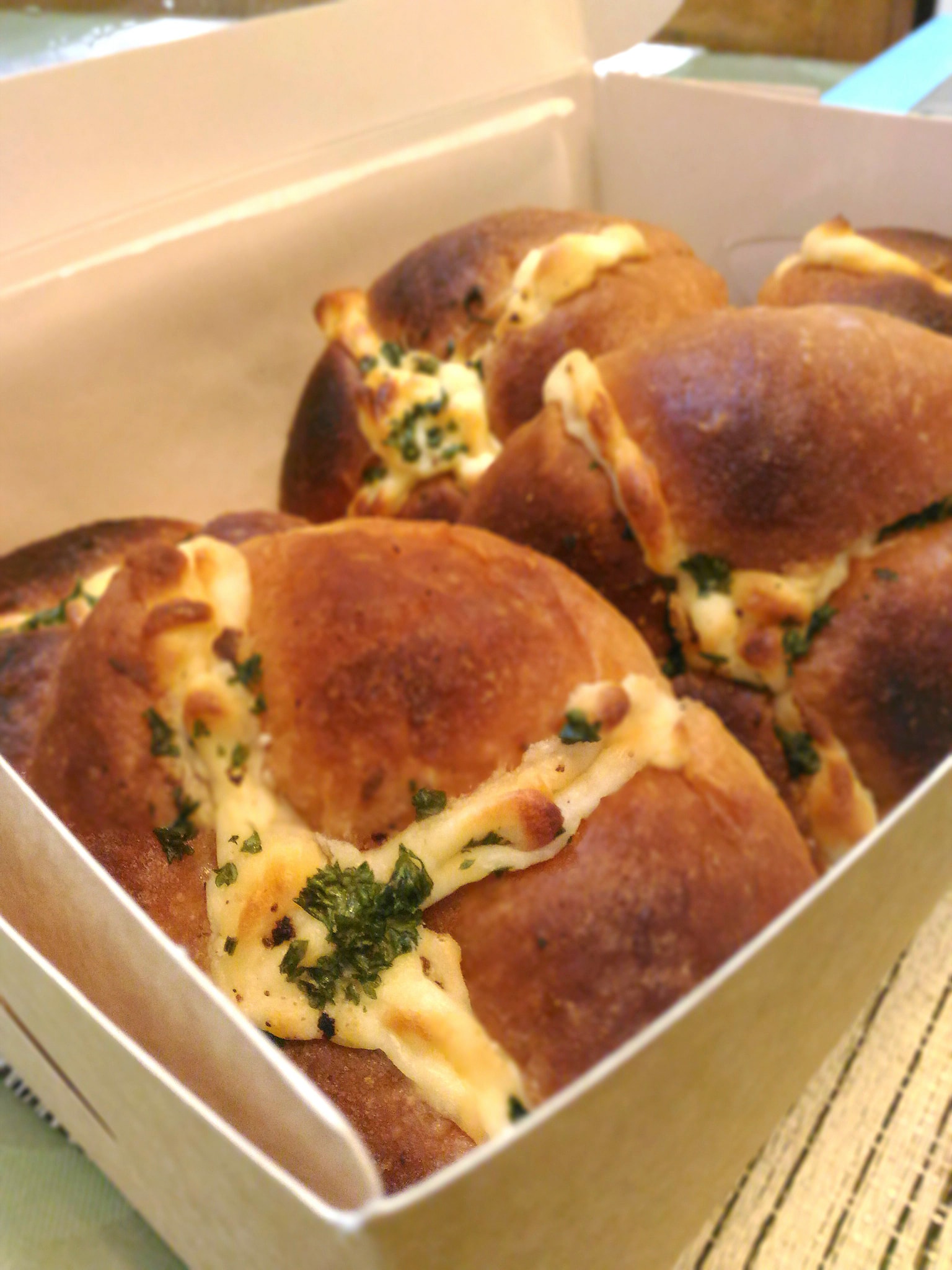 2. Korean Cream Cheese Garlic Bread: Sweet & Savory Obsession (image credits: wikimedia)