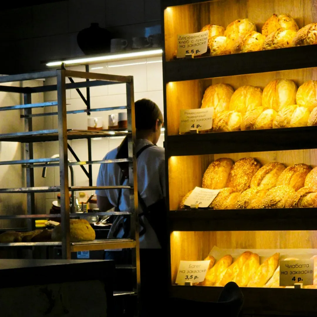 3. Major Distributors Supply the Vast Majority of Restaurant Kitchens (Image Credits: Unsplash)