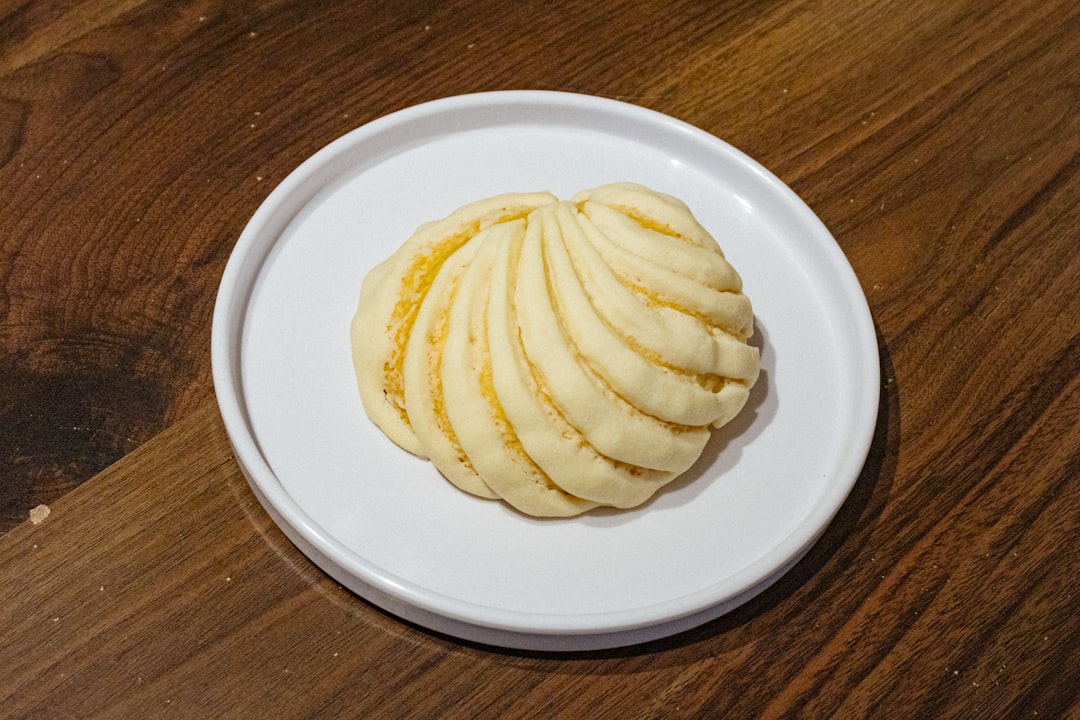 Apple Slices with Nut Butter (image credits: unsplash)