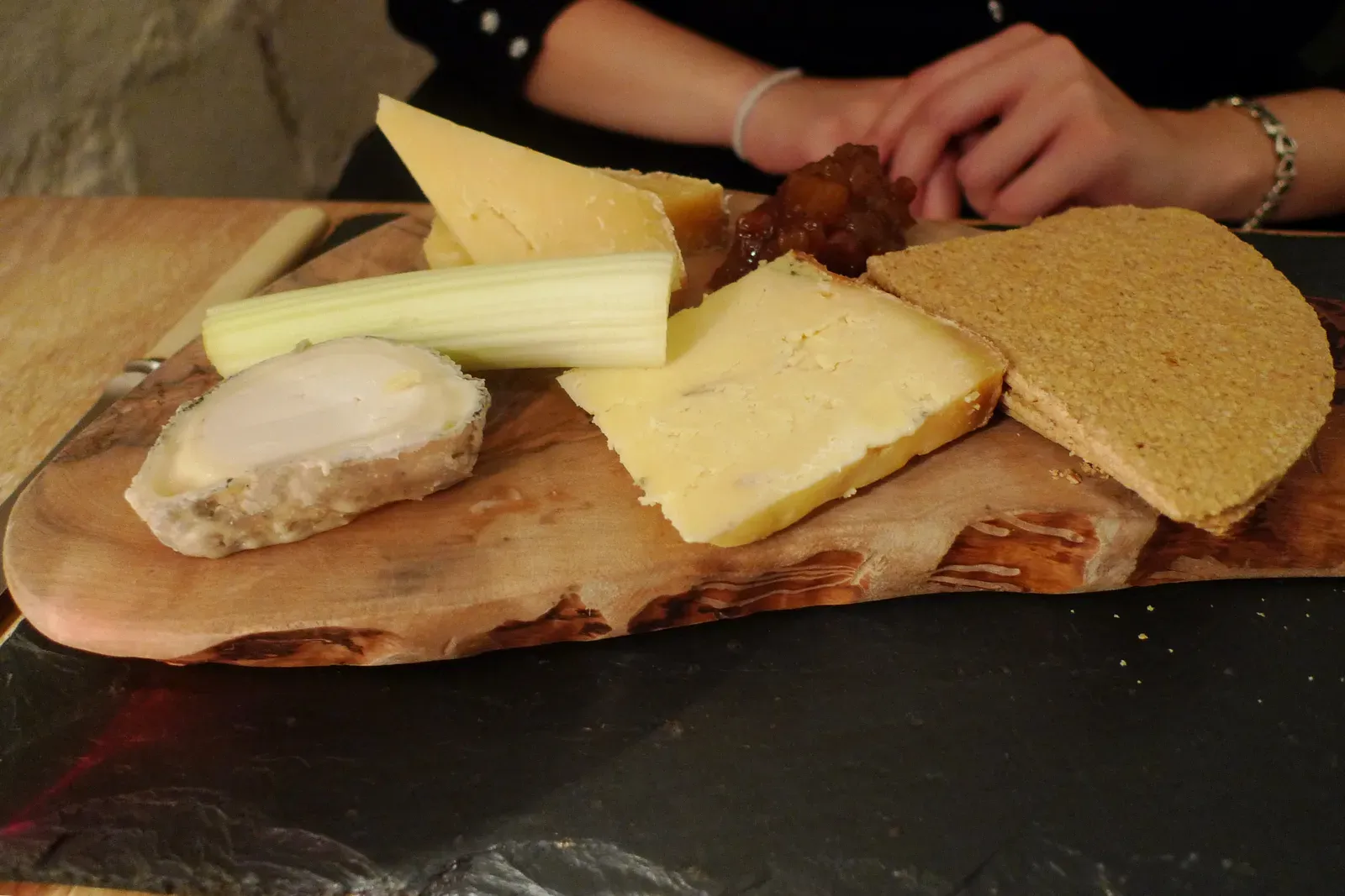 Prep Cooks Follow Color Coded Cutting Board Rules (Image Credits: Wikimedia)