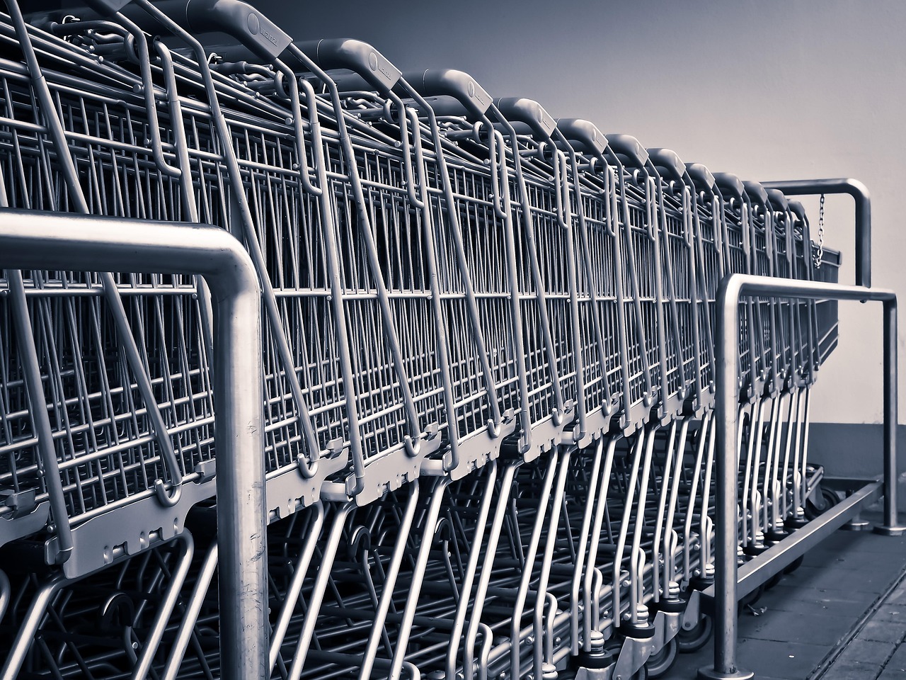 Personalization Through Data and AI (image credits: pixabay)
