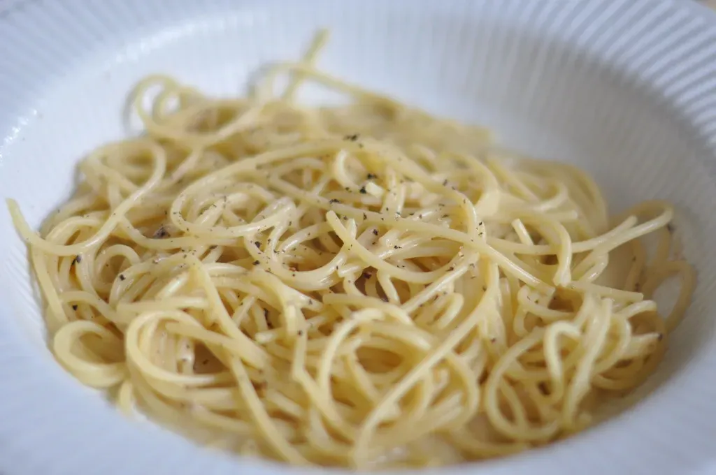 Cacio e Pepe: Rome's Genius Three-Ingredient Classic (cyclonebill, Flickr, CC BY-SA 2.0)