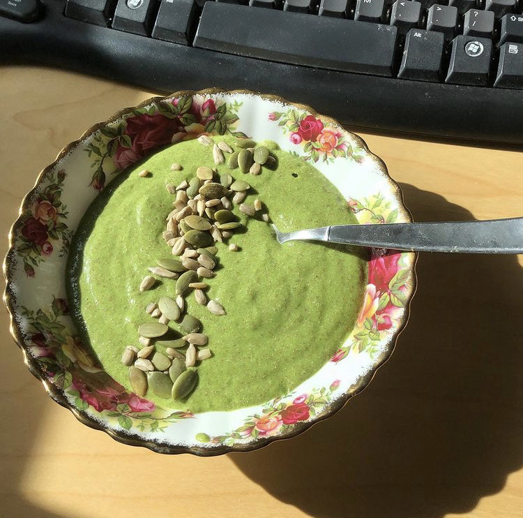 Smoothie Bowls (image credits: wikimedia)