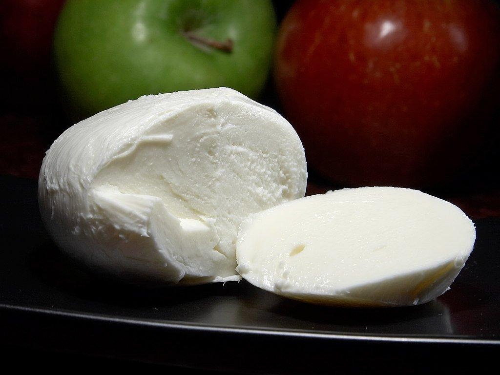 High-Fat Dairy Products (image credits: pixabay)