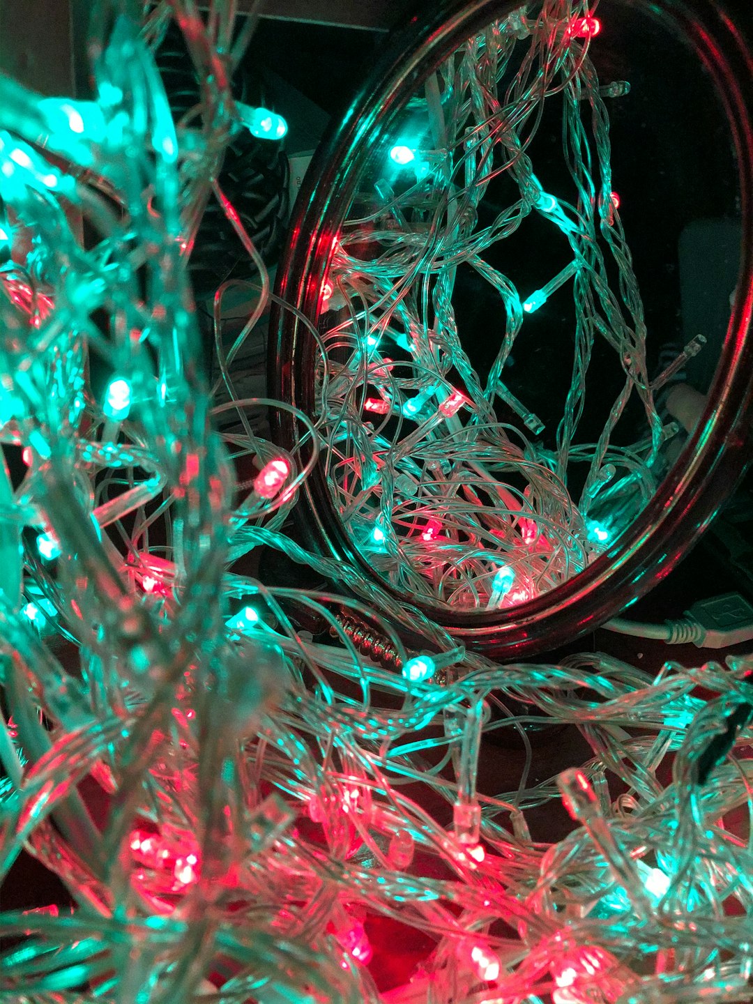 Christmas Tree Lights (image credits: unsplash)