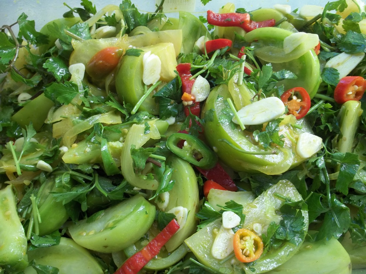 Vegetable Marination: A Burst of Flavor (image credits: wikimedia)