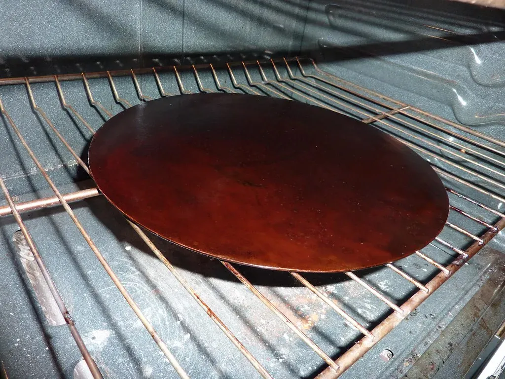 Choosing the Wrong Oil for Seasoning (Image Credits: Flickr)