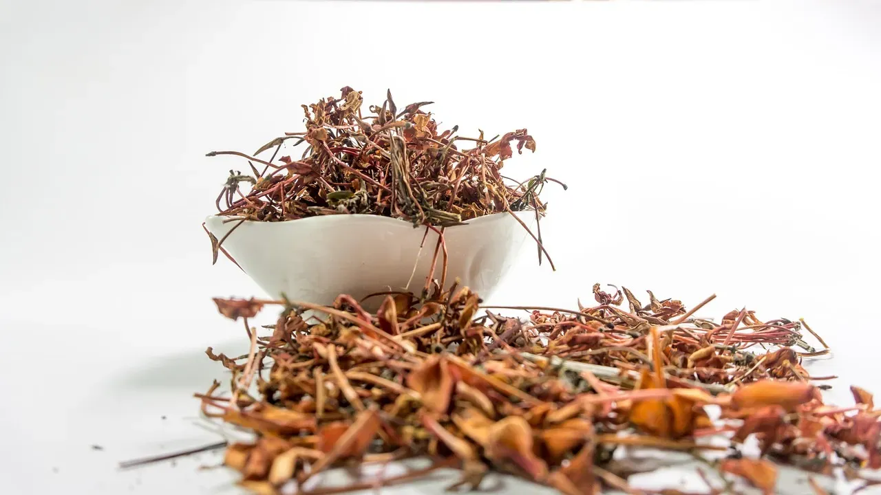 Dried Herbs Have The Shortest Shelf Life Of All (Image Credits: Pixabay)