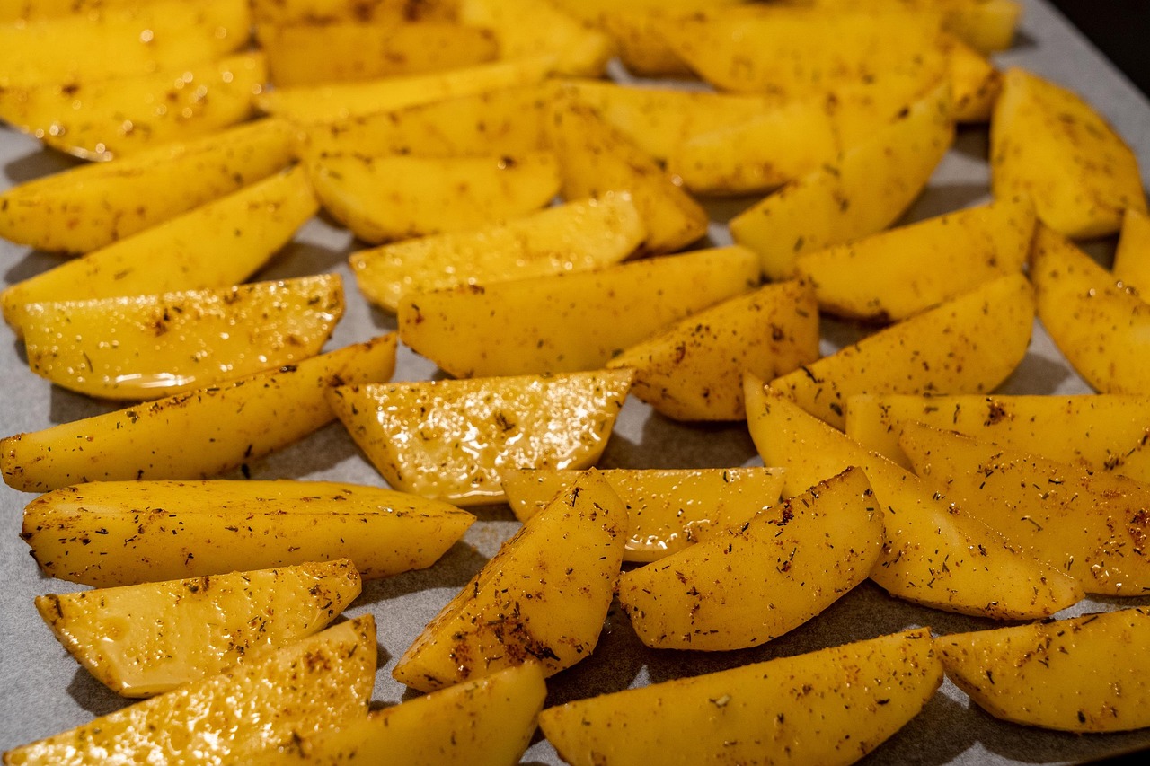 Sweet Potato Wedges: A Nutritious Swap (image credits: pixabay)
