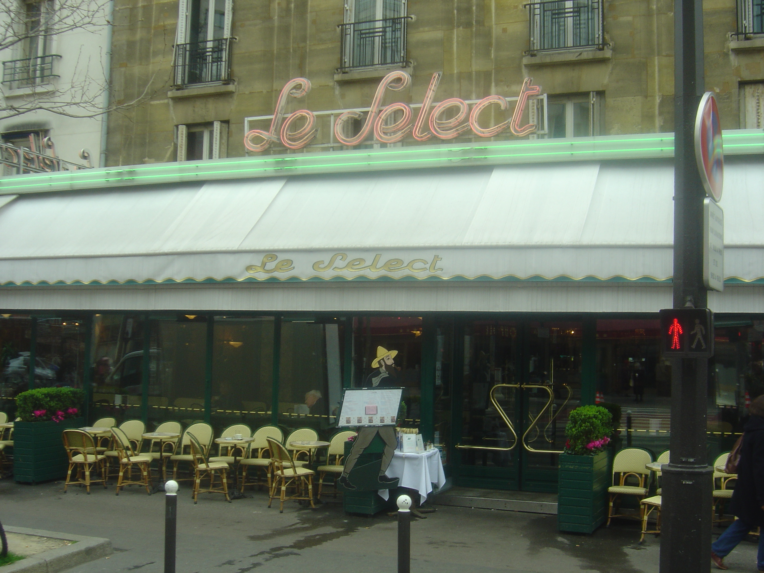 The Café: A Hub of Artistic Expression (image credits: wikimedia)