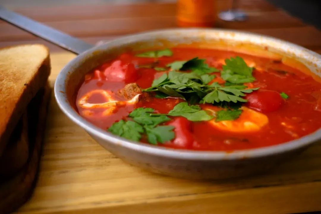 Libra: Tomato Basil Bisque for Balance and Harmony (Image Credits: Unsplash)